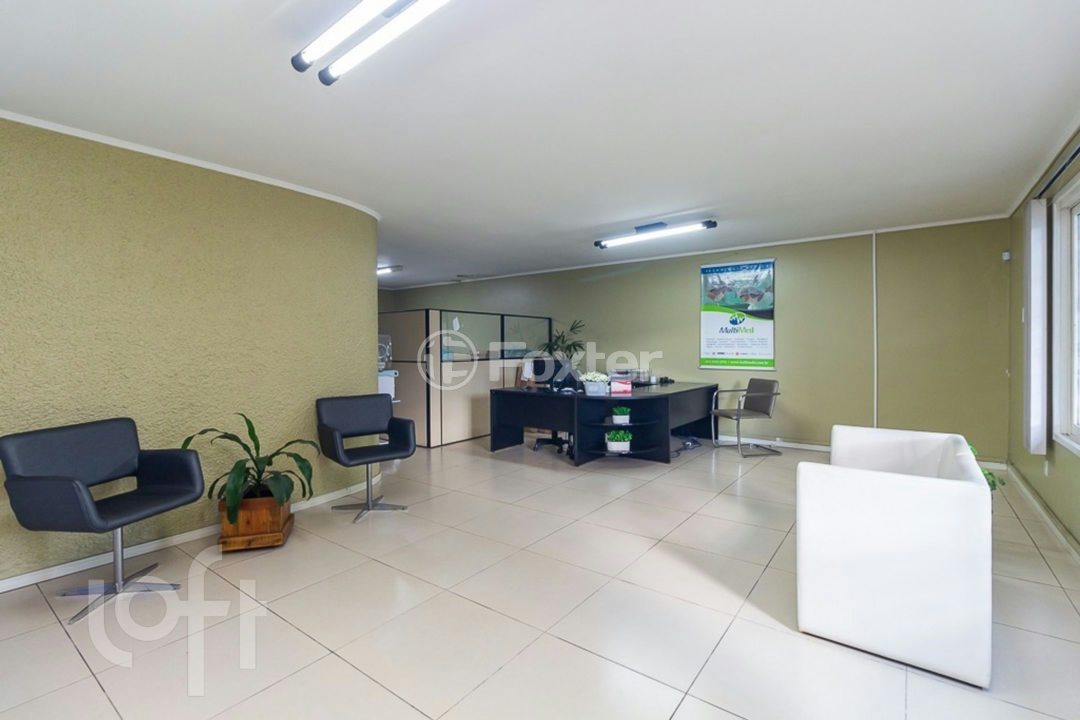 Casa à venda com 9 quartos, 354m² - Foto 3