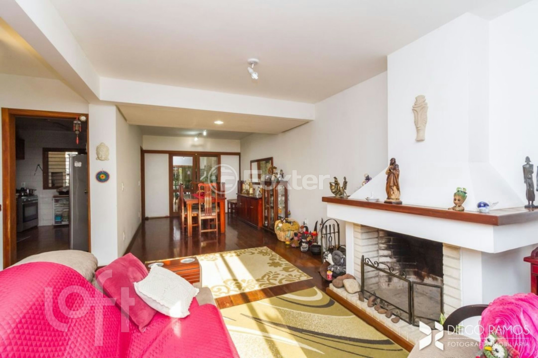 Casa de Condomínio à venda com 4 quartos, 195m² - Foto 4