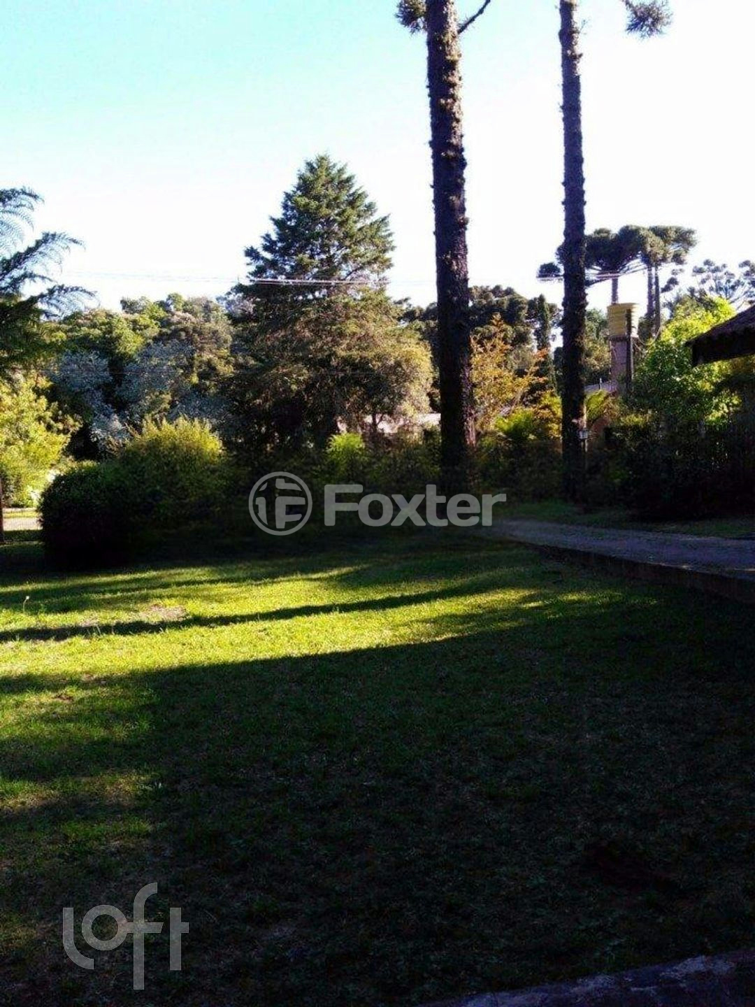 Casa à venda com 4 quartos, 300m² - Foto 2