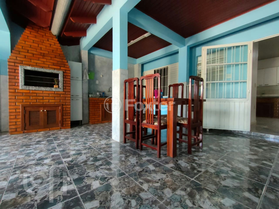 Casa à venda com 3 quartos, 200m² - Foto 4