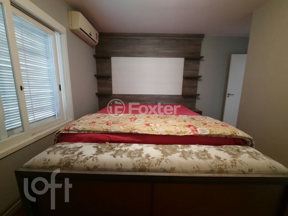 Casa à venda com 3 quartos, 217m² - Foto 4