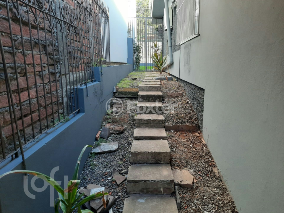 Casa à venda com 3 quartos, 217m² - Foto 27