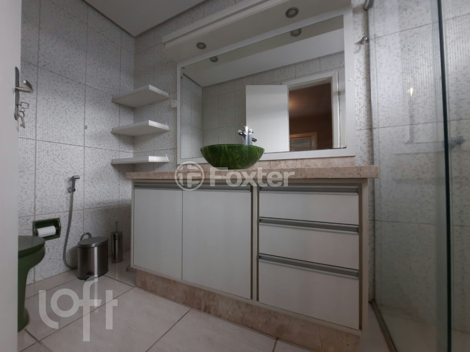 Casa à venda com 3 quartos, 217m² - Foto 11