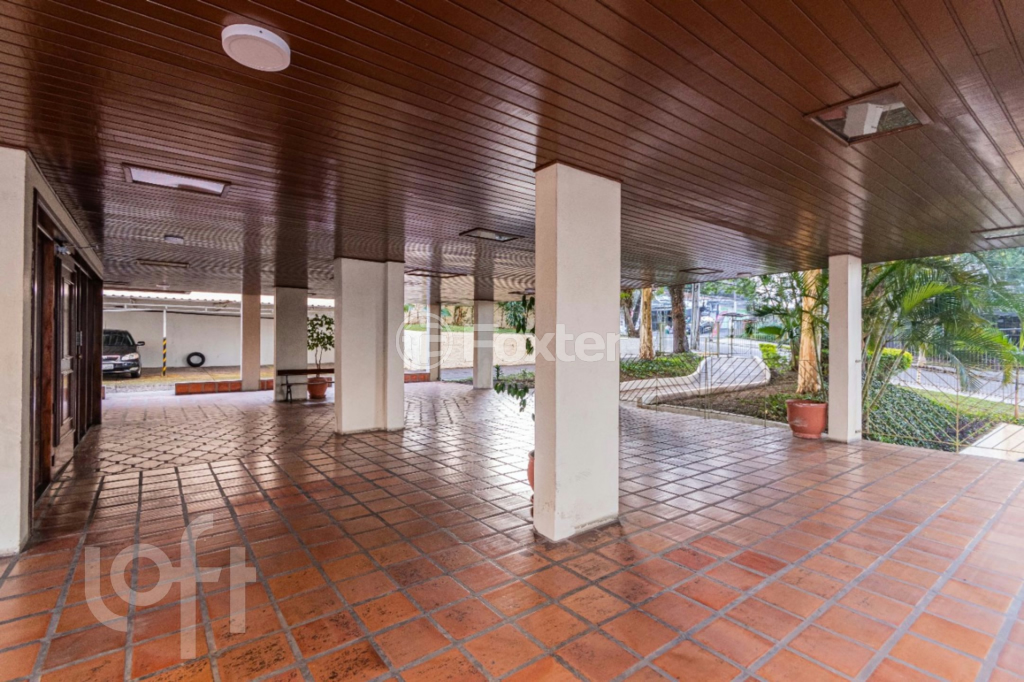 Apartamento à venda com 3 quartos, 101m² - Foto 18