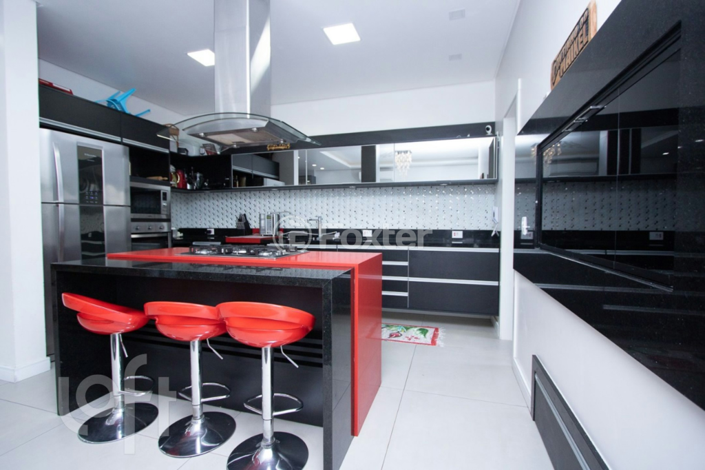 Casa de Condomínio à venda com 3 quartos, 241m² - Foto 10