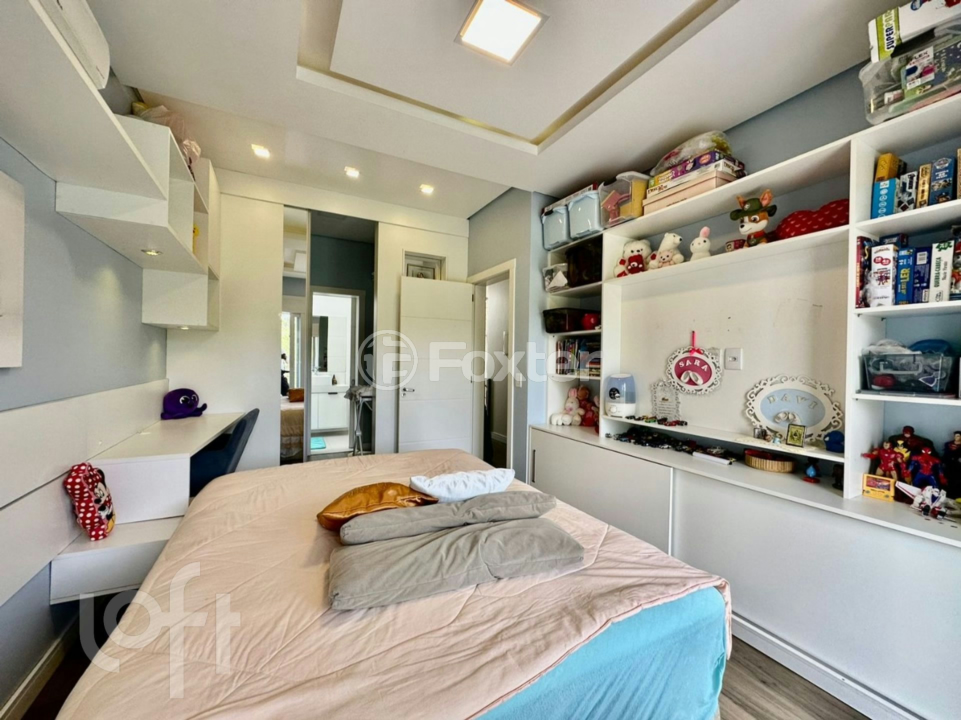 Casa de Condomínio à venda com 3 quartos, 241m² - Foto 23