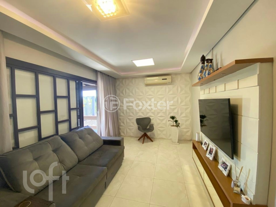 Casa à venda com 3 quartos, 333m² - Foto 4