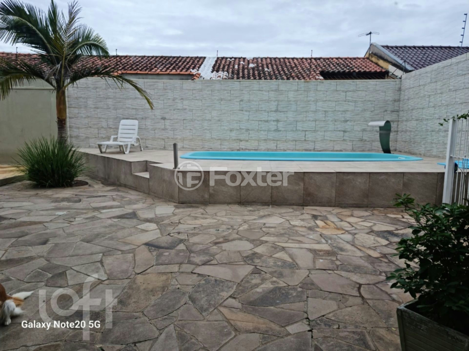 Casa à venda com 3 quartos, 370m² - Foto 2