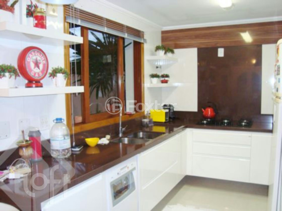 Casa de Condomínio à venda com 3 quartos, 340m² - Foto 3