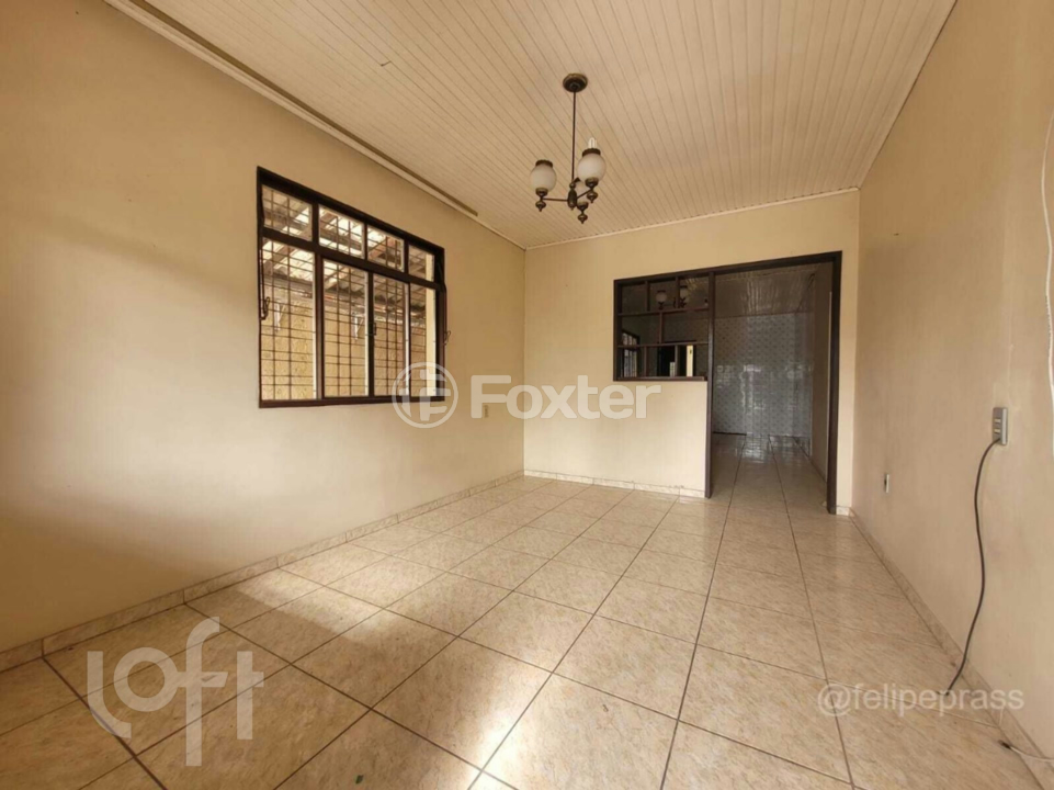 Casa à venda com 3 quartos, 363m² - Foto 2
