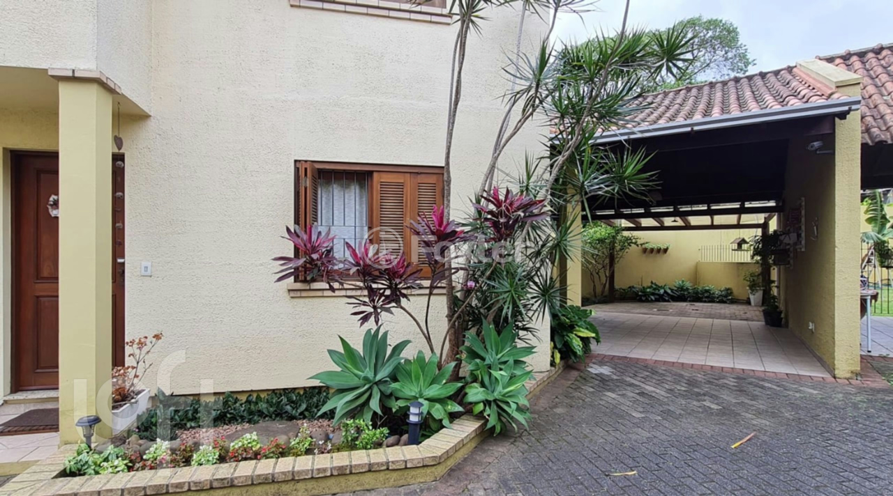 Casa de Condomínio à venda com 3 quartos, 140m² - Foto 2