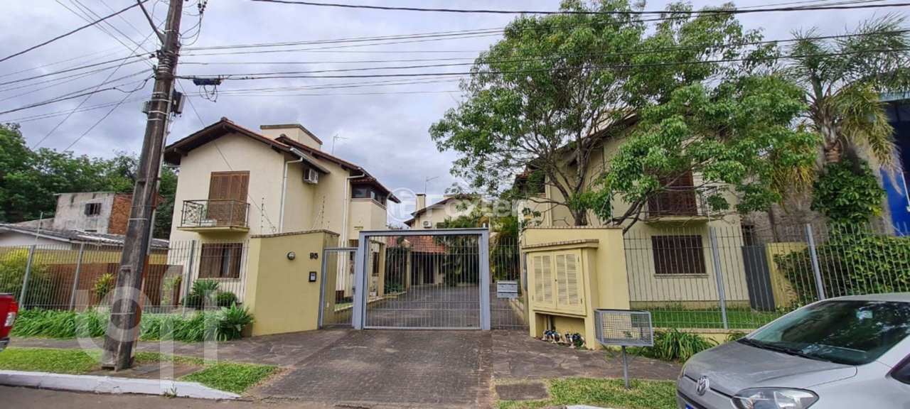 Casa de Condomínio à venda com 3 quartos, 140m² - Foto 1