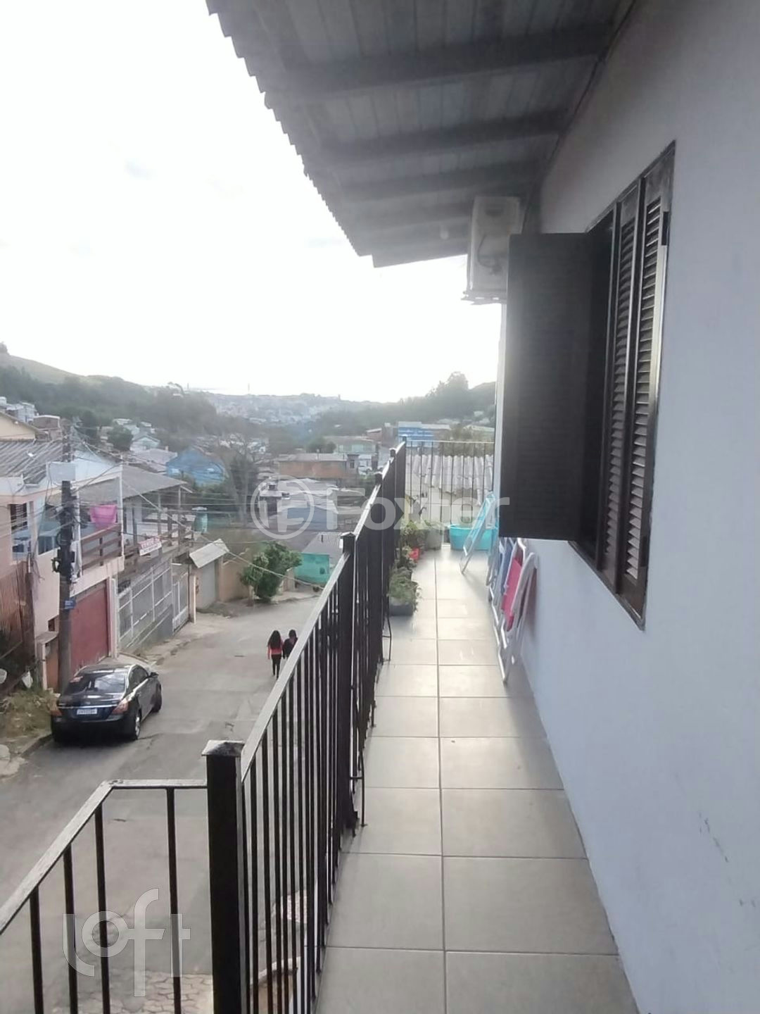 Casa à venda com 4 quartos, 210m² - Foto 2