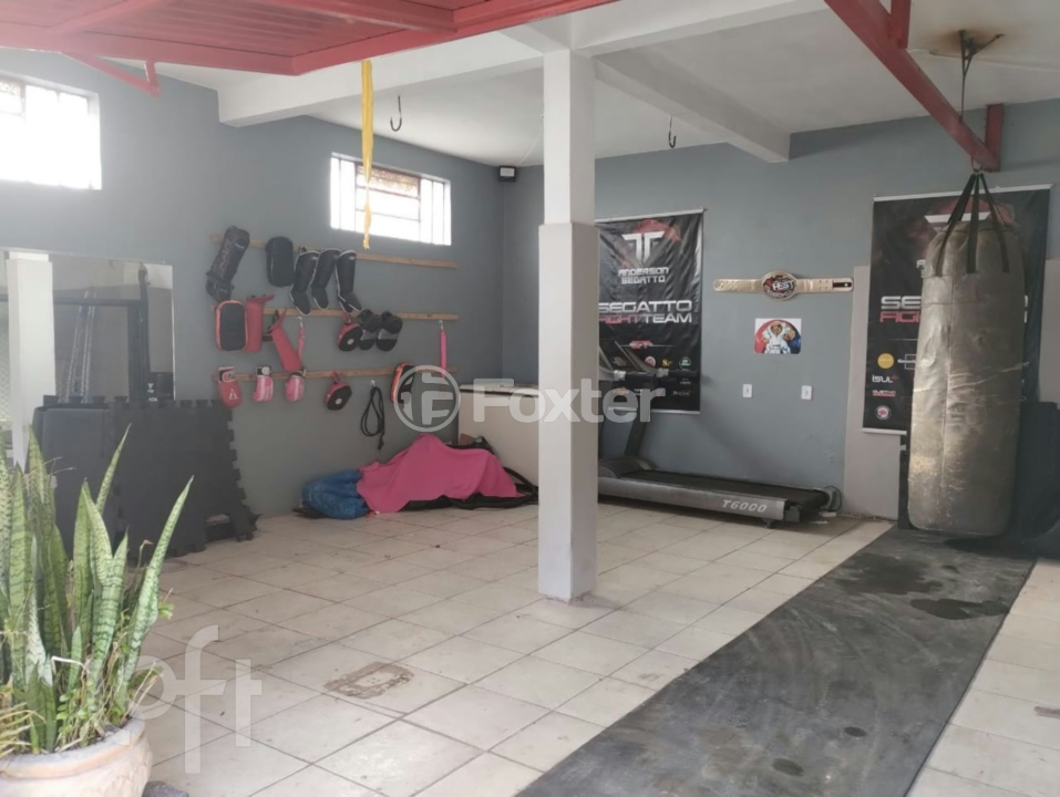 Casa à venda com 4 quartos, 210m² - Foto 18