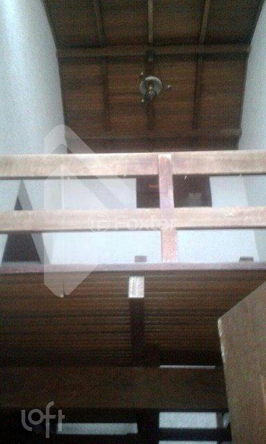 Casa à venda com 4 quartos, 156m² - Foto 1