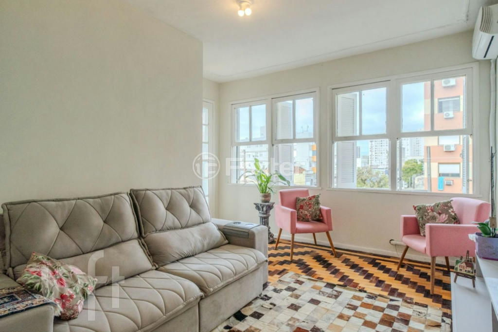 Apartamento à venda com 2 quartos, 79m² - Foto 1