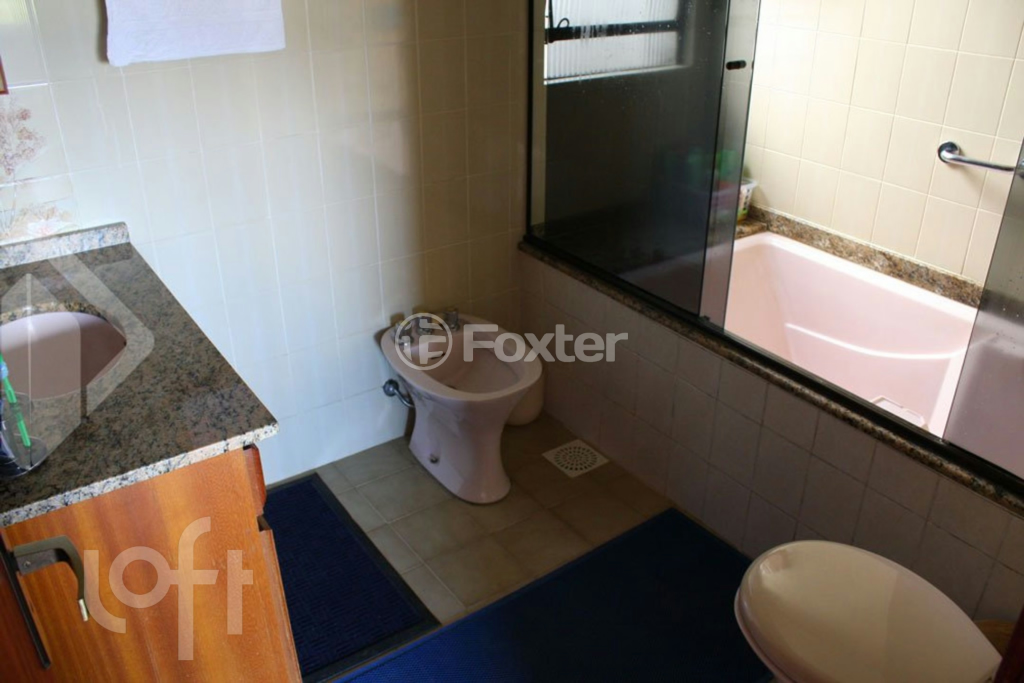Casa à venda com 6 quartos, 220m² - Foto 6