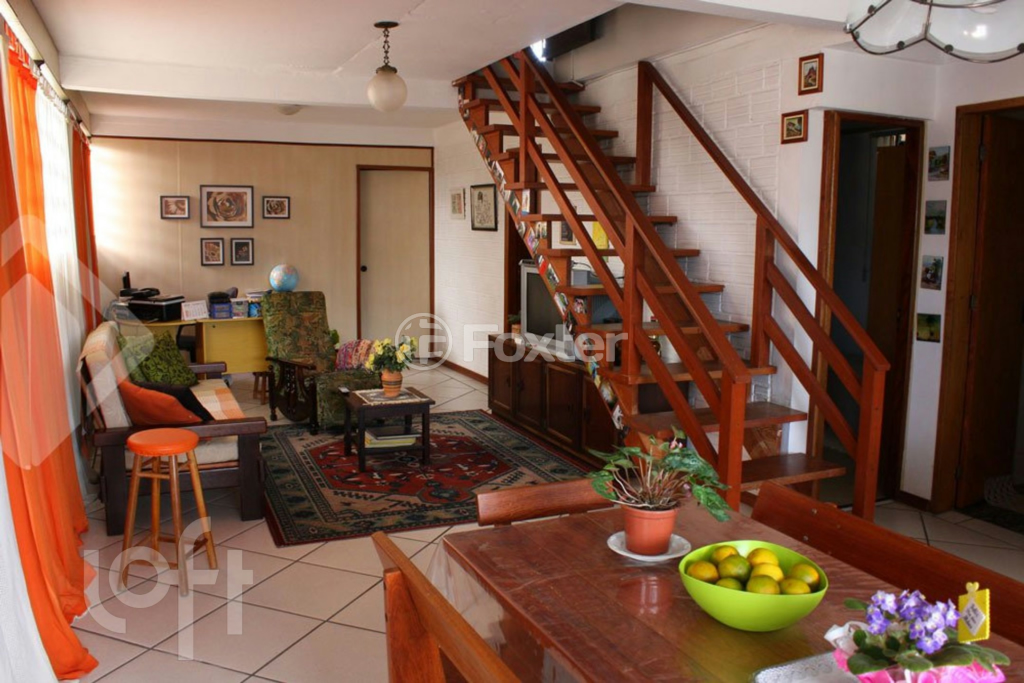 Casa à venda com 6 quartos, 220m² - Foto 13