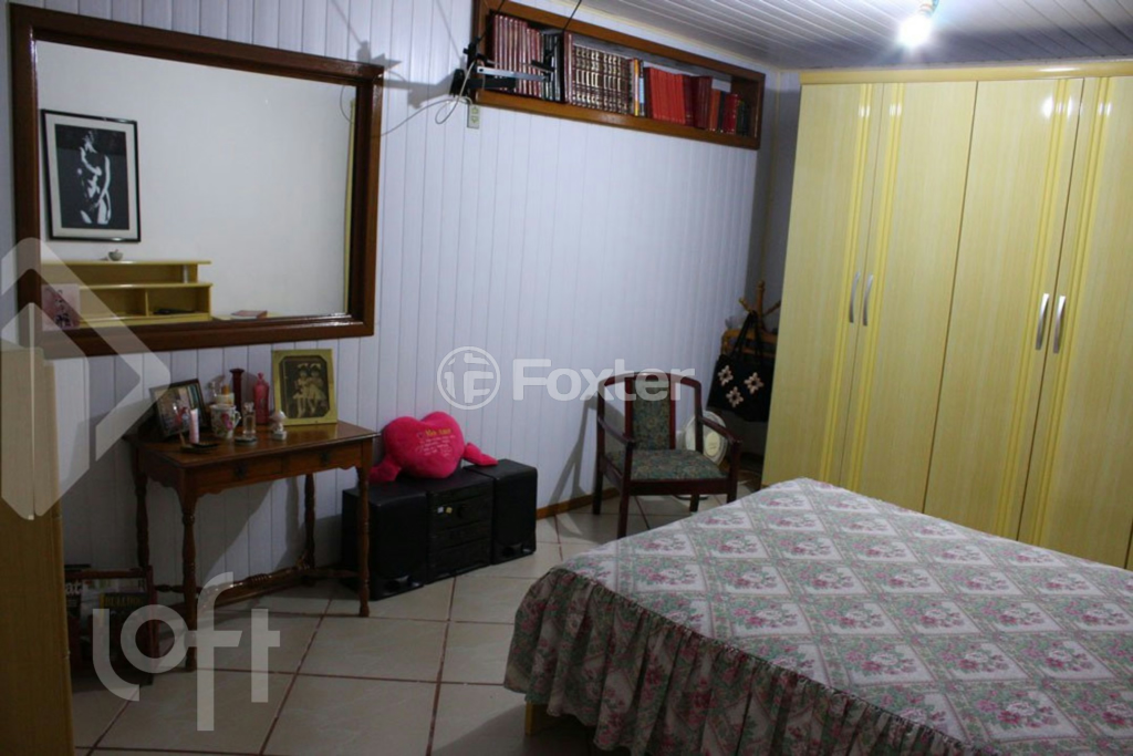 Casa à venda com 6 quartos, 220m² - Foto 16