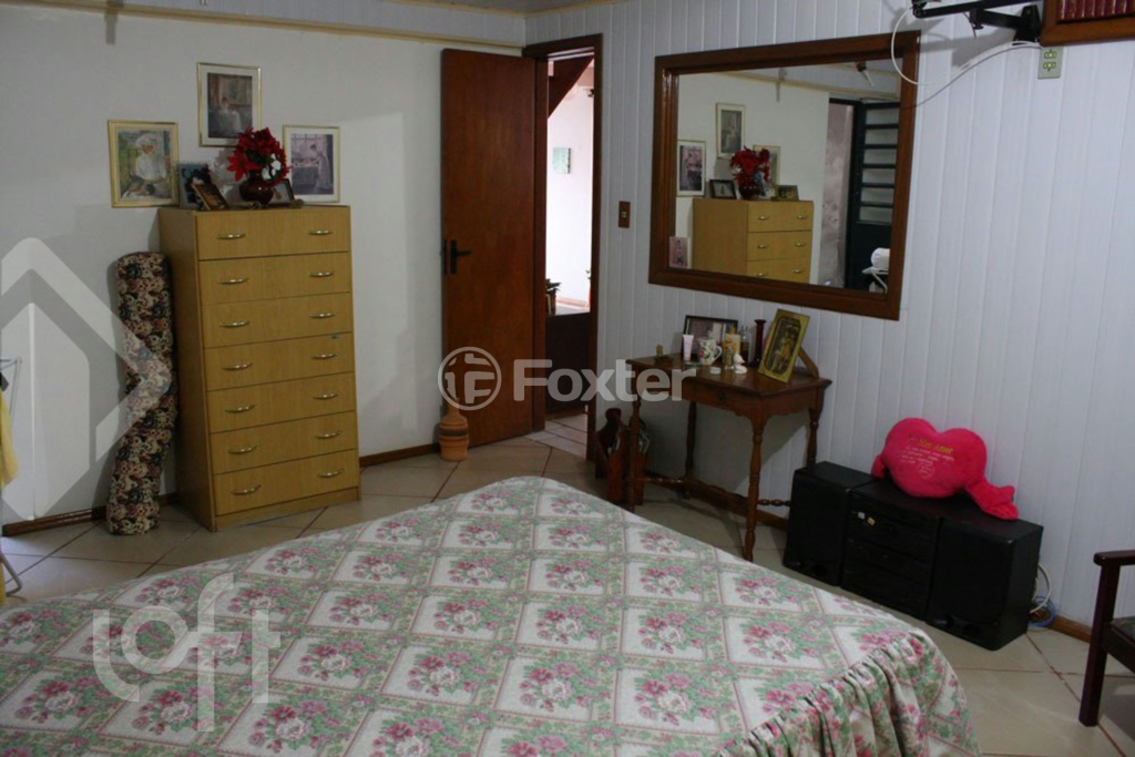 Casa à venda com 6 quartos, 220m² - Foto 15