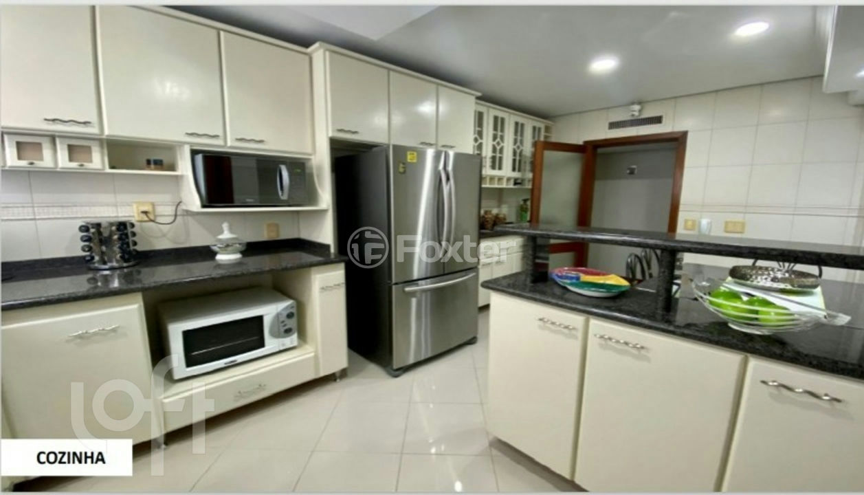 Apartamento à venda com 3 quartos, 234m² - Foto 6