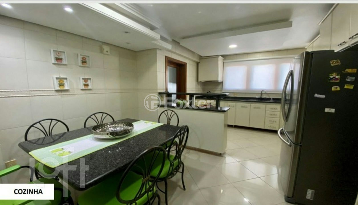 Apartamento à venda com 3 quartos, 234m² - Foto 5