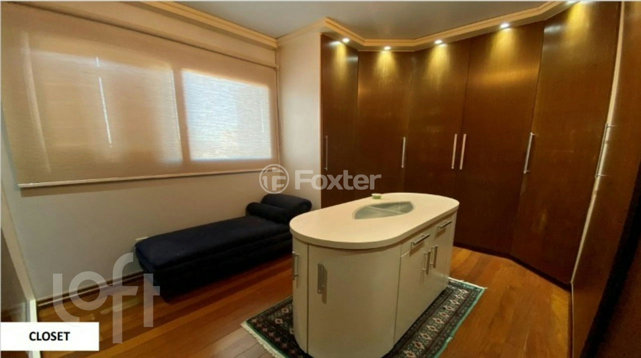 Apartamento à venda com 3 quartos, 234m² - Foto 13