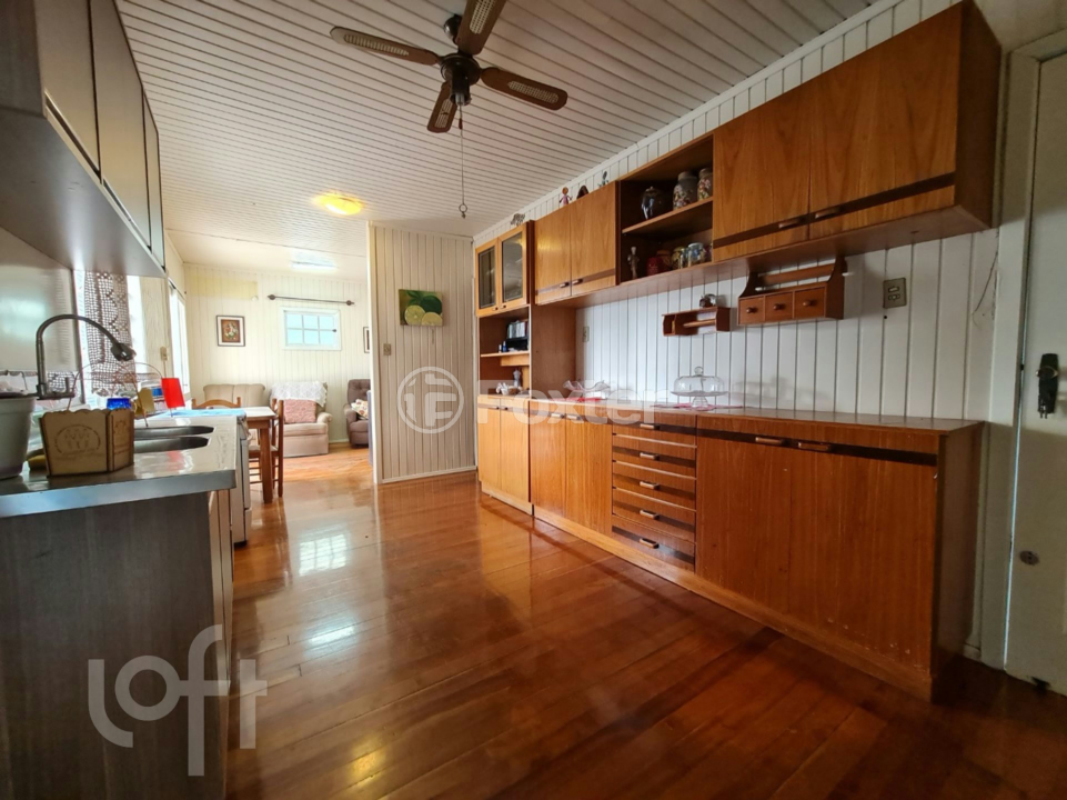 Casa à venda com 6 quartos, 254m² - Foto 7