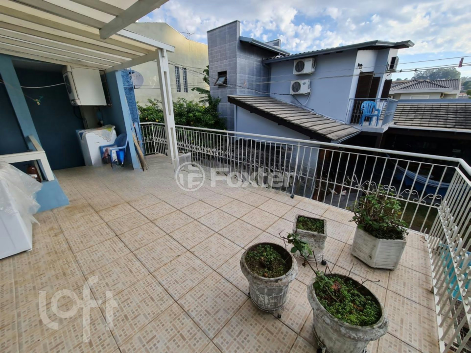 Casa à venda com 6 quartos, 254m² - Foto 14