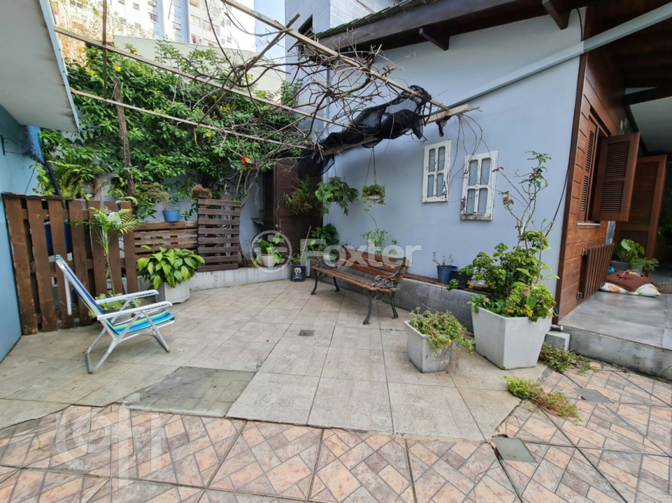 Casa à venda com 6 quartos, 254m² - Foto 21