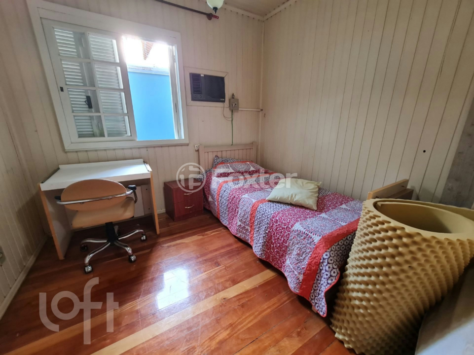 Casa à venda com 6 quartos, 254m² - Foto 11