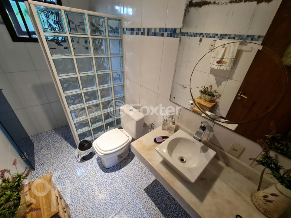 Casa à venda com 6 quartos, 254m² - Foto 27