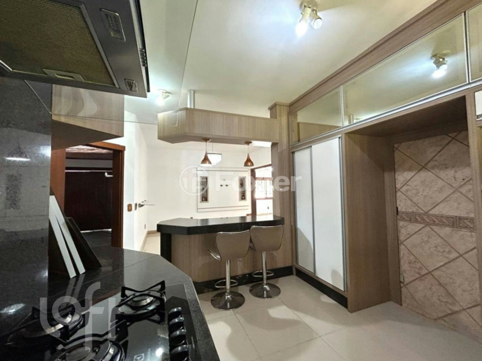 Casa à venda com 3 quartos, 270m² - Foto 11