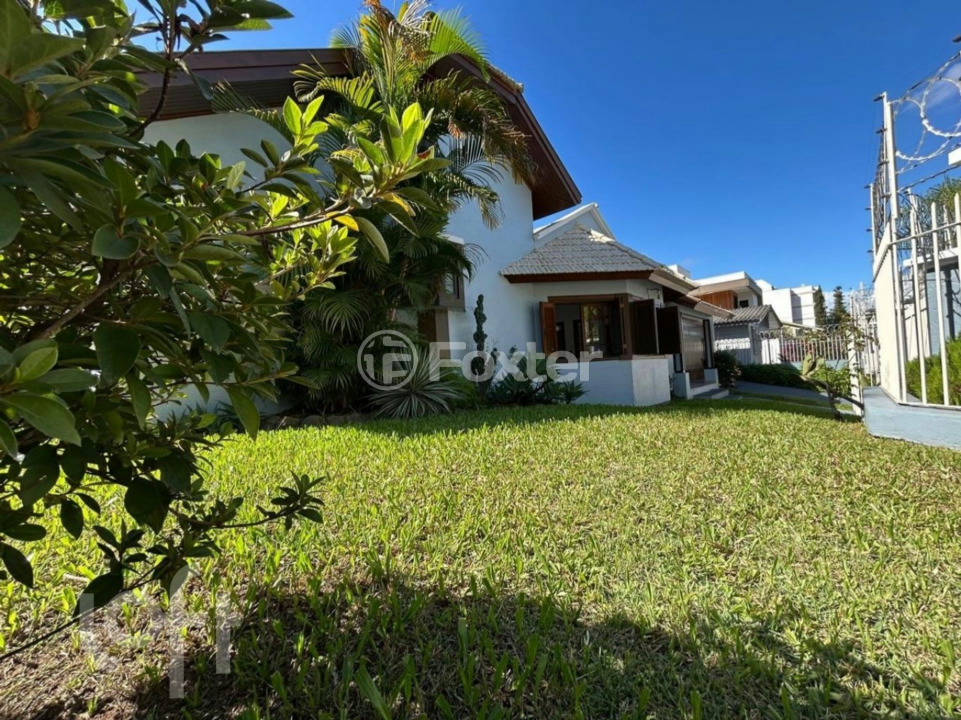 Casa à venda com 3 quartos, 270m² - Foto 56