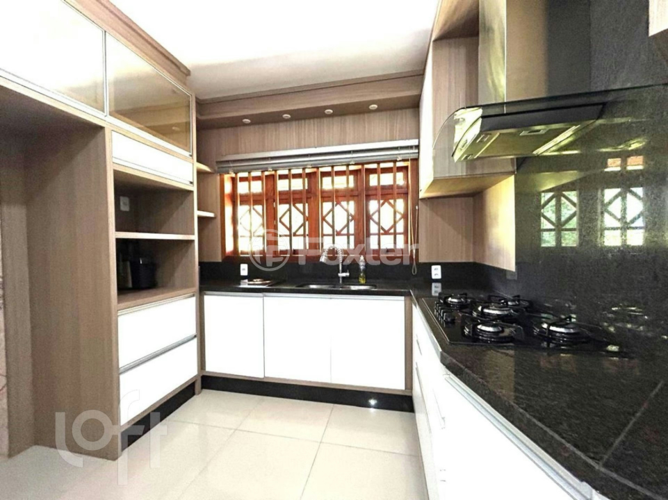 Casa à venda com 3 quartos, 270m² - Foto 3