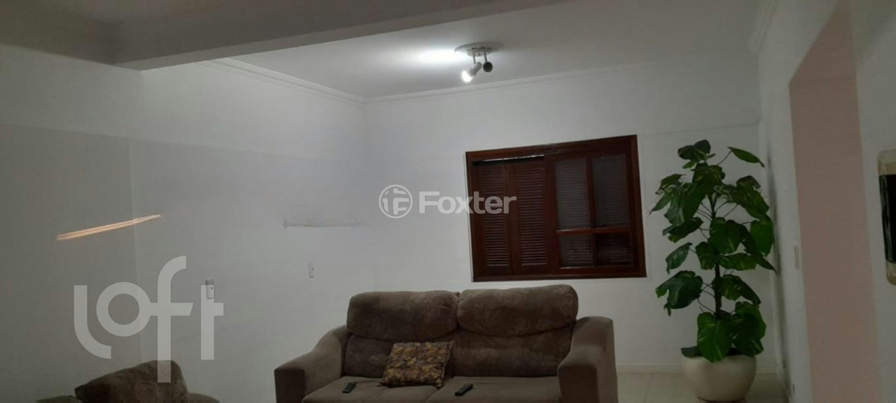 Casa à venda com 3 quartos, 240m² - Foto 2