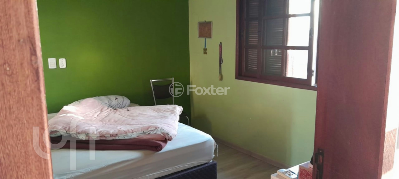 Casa à venda com 3 quartos, 240m² - Foto 4