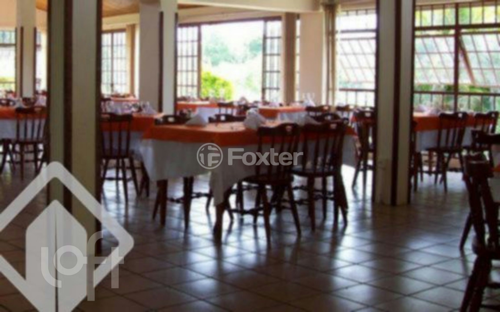 Casa de Condomínio à venda com 4 quartos, 450m² - Foto 3