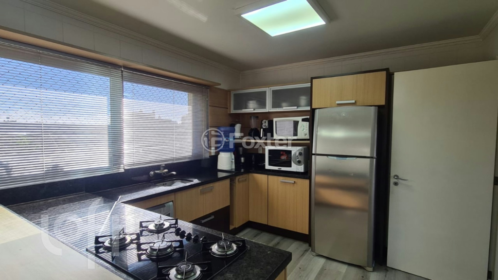 Apartamento à venda com 3 quartos, 124m² - Foto 4