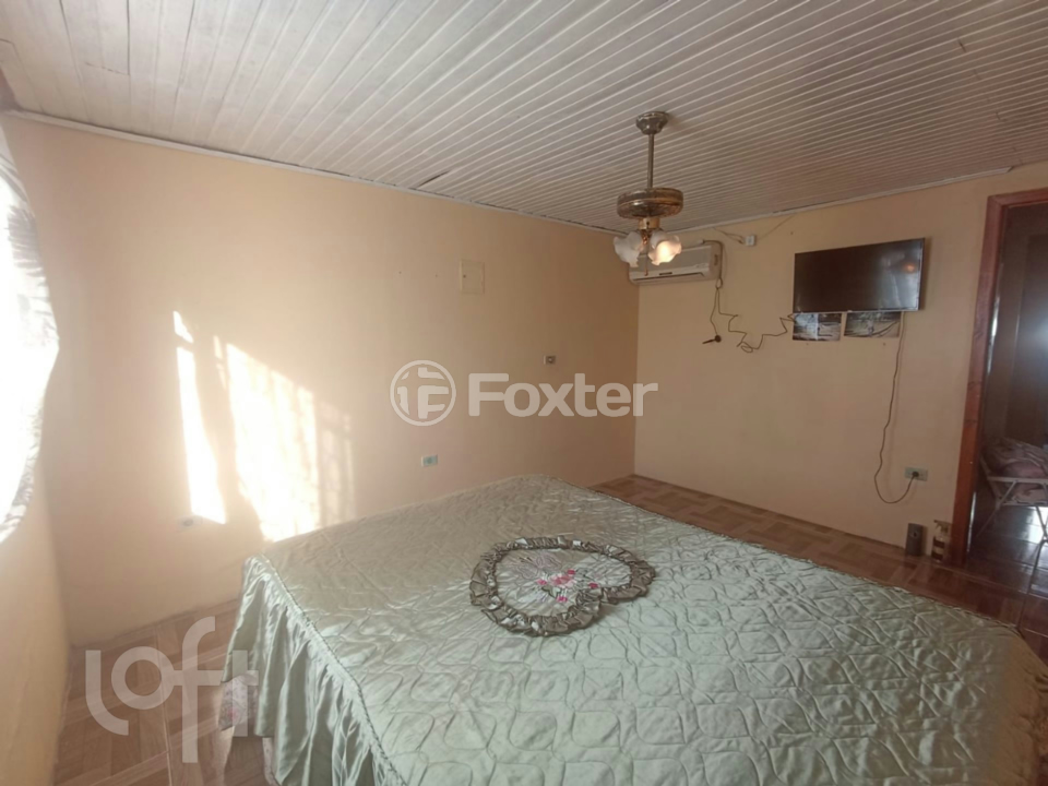 Casa à venda com 3 quartos, 32m² - Foto 4