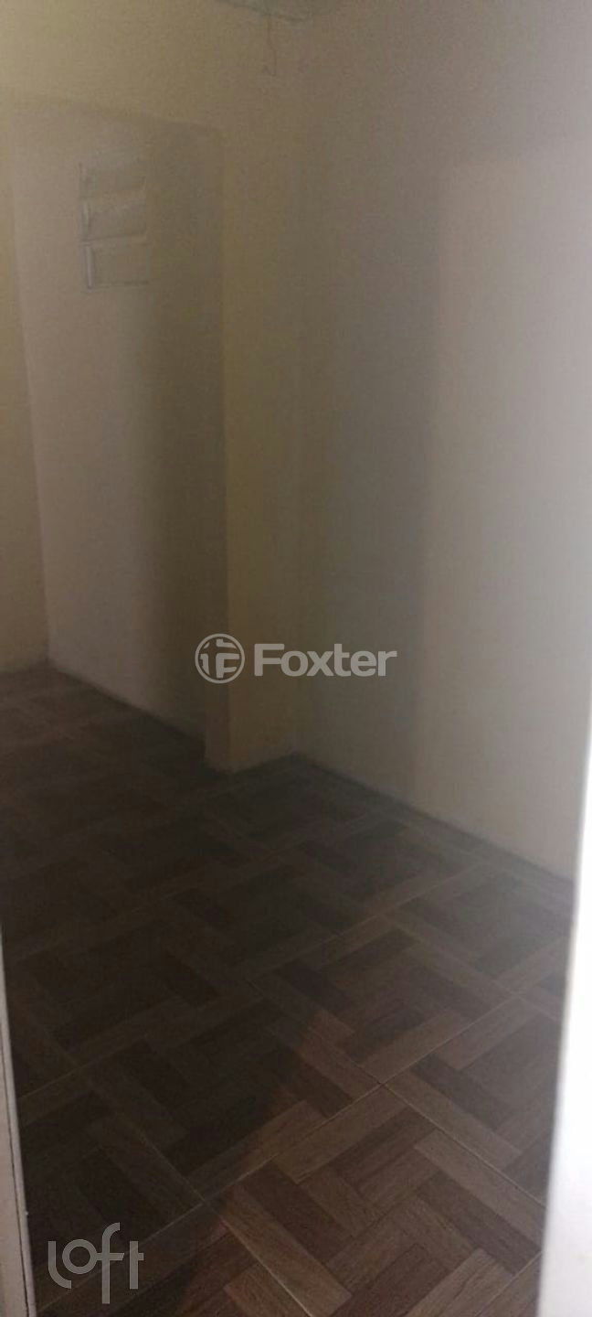 Casa à venda com 3 quartos, 32m² - Foto 9