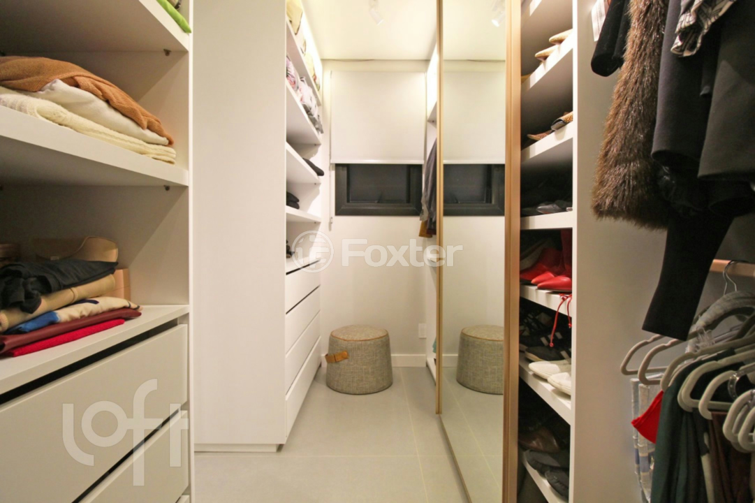 Casa de Condomínio à venda com 4 quartos, 220m² - Foto 62