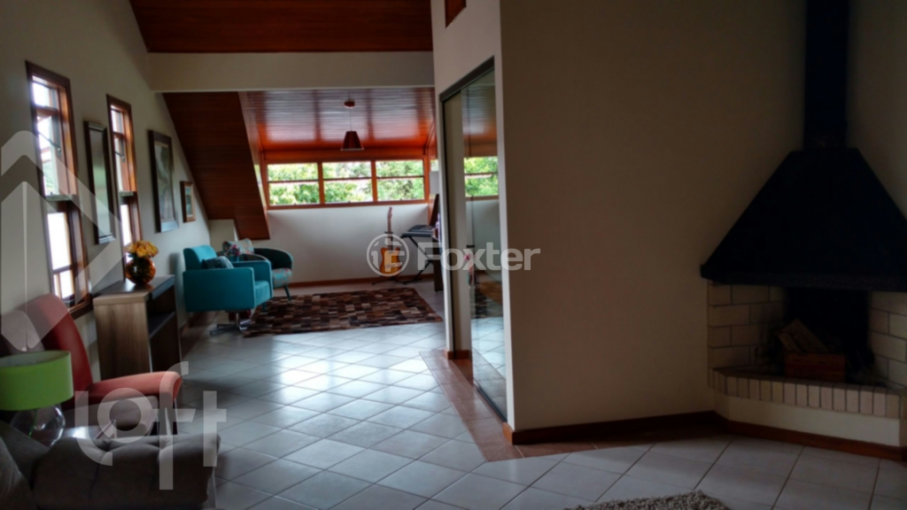 Casa de Condomínio à venda com 3 quartos, 240m² - Foto 22