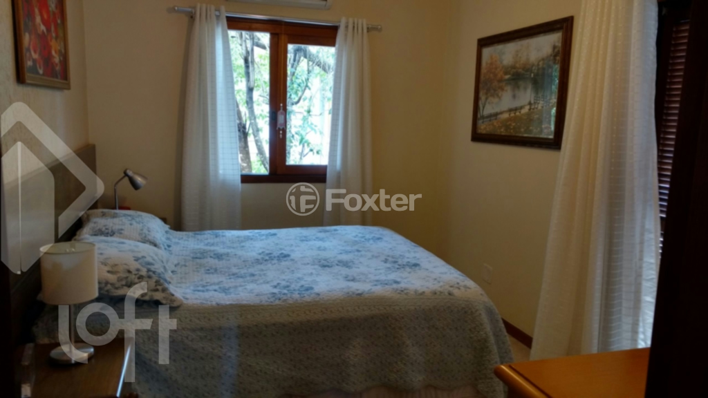 Casa de Condomínio à venda com 3 quartos, 240m² - Foto 9