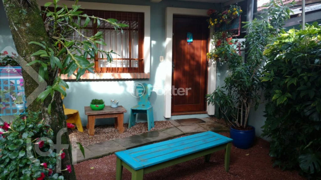 Casa de Condomínio à venda com 3 quartos, 240m² - Foto 4