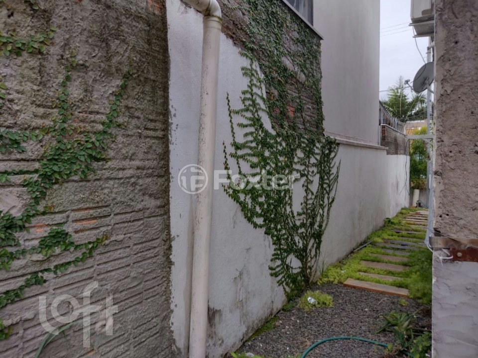 Casa à venda com 2 quartos, 90m² - Foto 11
