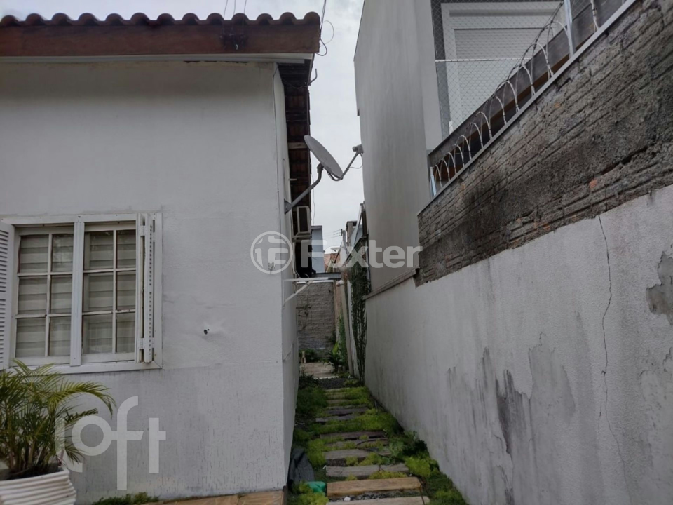 Casa à venda com 2 quartos, 90m² - Foto 3