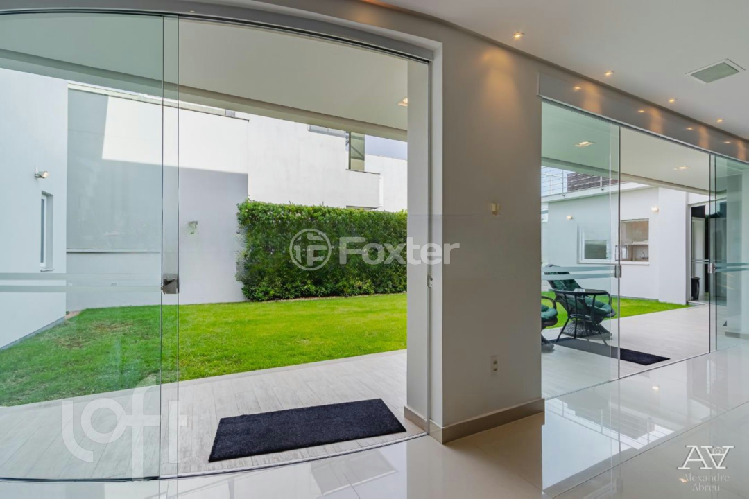 Casa de Condomínio à venda com 4 quartos, 419m² - Foto 4