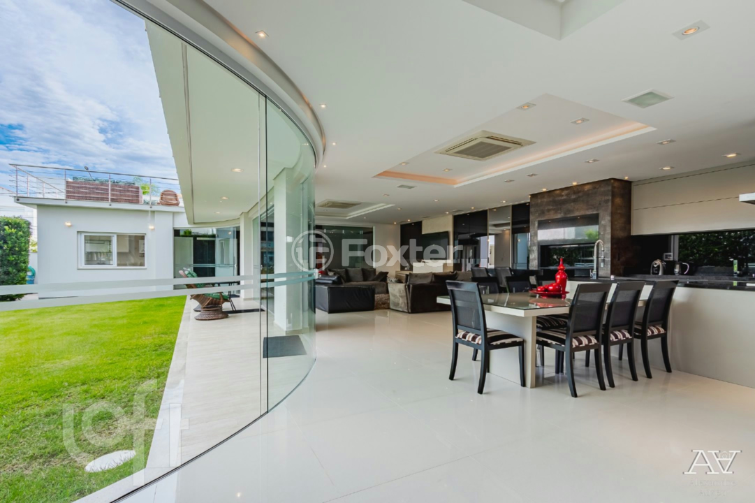 Casa de Condomínio à venda com 4 quartos, 419m² - Foto 3