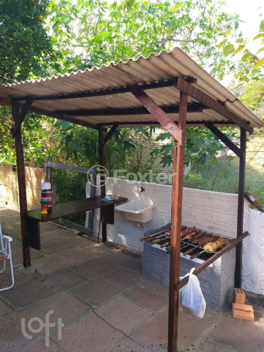Casa à venda com 3 quartos, 90m² - Foto 4